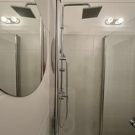 Danube Escapes Budapest- 3br Lägenhet Budapest