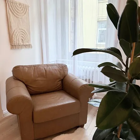 Danube Escapes Budapest- 3br Budapest