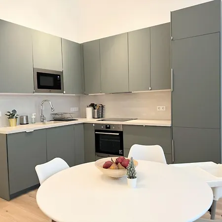 Danube Escapes Budapest- 3br Budapest